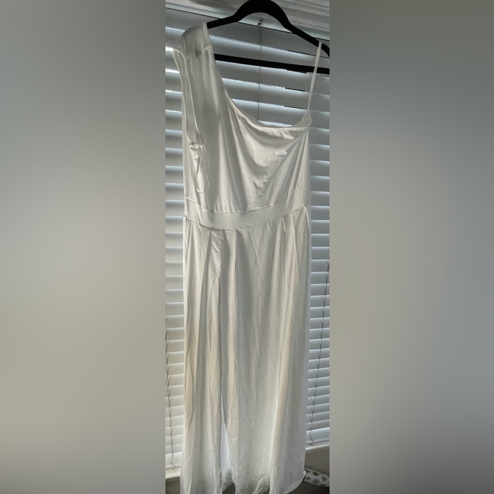 White, one shoulder, maxi dress with split. Size XL